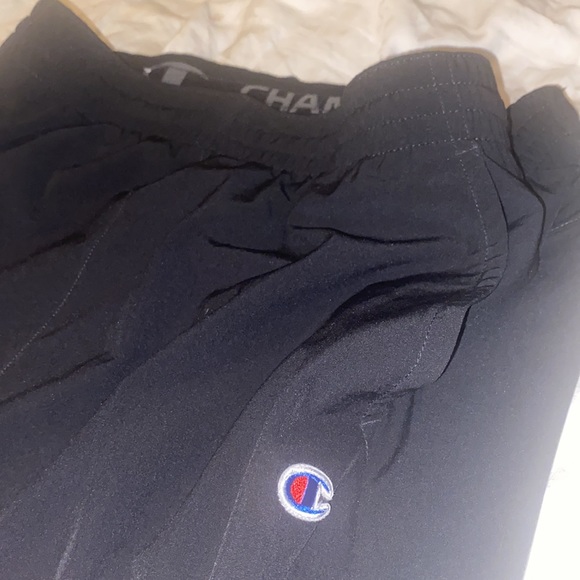 Champion parachute running/jogging pants with zip bottoms and drawstring top💚 - Picture 5 of 6